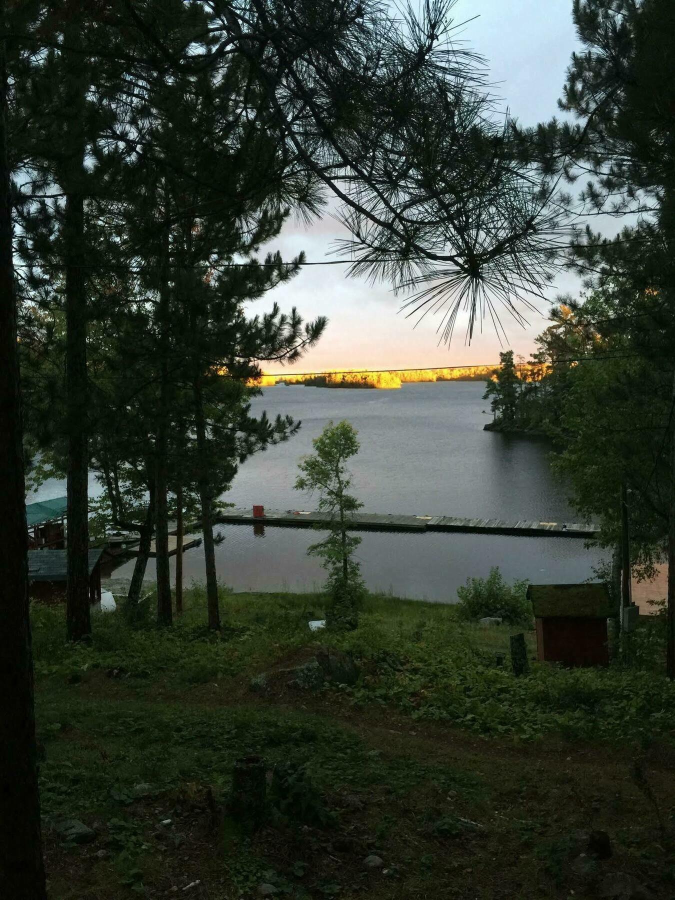 Pine Point Lodge Resort & Motel Crane Lake エクステリア 写真
